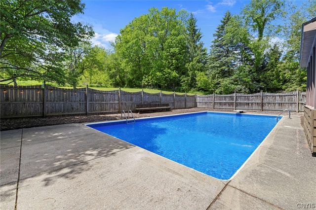 2170 Bitters Road, Camillus, NY 13031