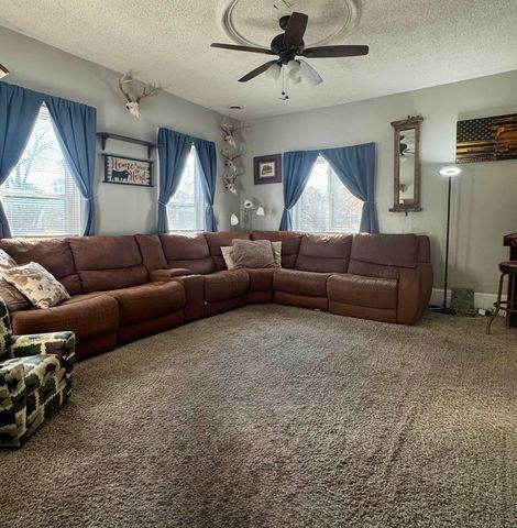 7684 W Beard Road, Perry, MI 48872