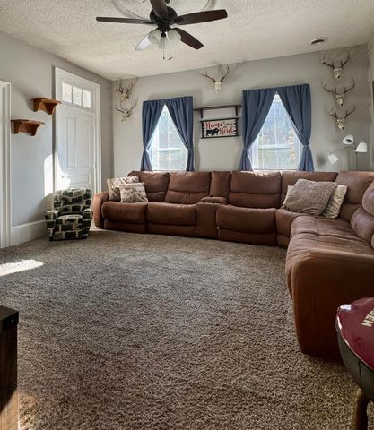 7684 W Beard Road, Perry, MI 48872