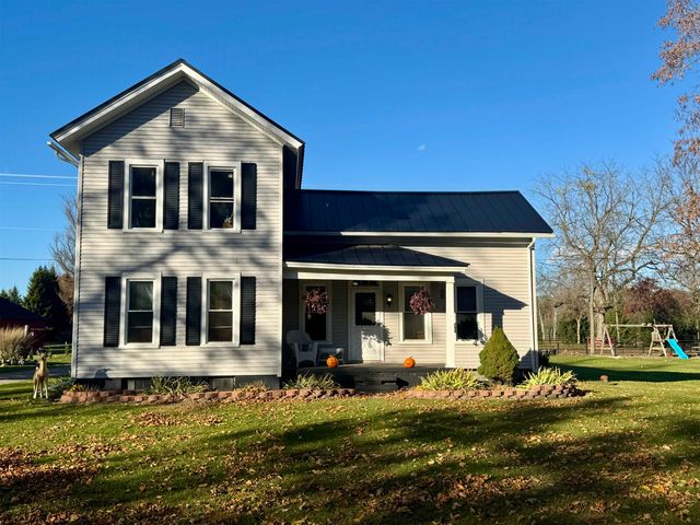 7684 W Beard Road, Perry, MI 48872