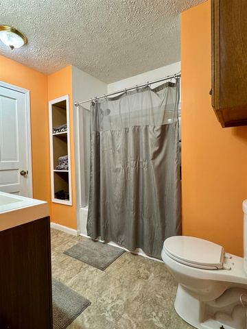 7684 W Beard Road, Perry, MI 48872