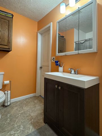 7684 W Beard Road, Perry, MI 48872