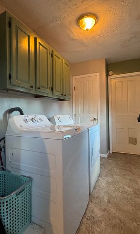 7684 W Beard Road, Perry, MI 48872