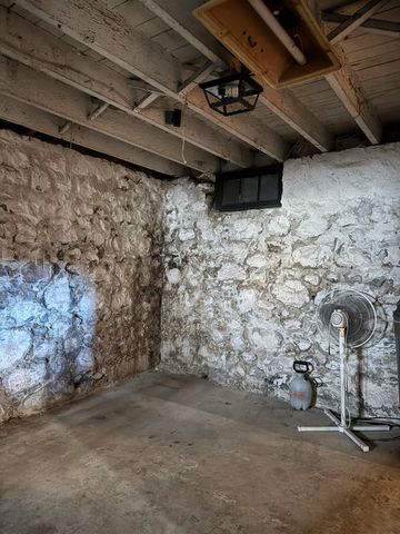 7684 W Beard Road, Perry, MI 48872