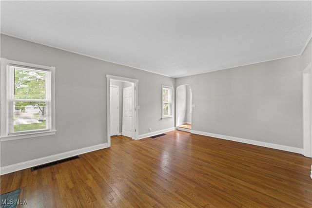 5688 Shawnee Drive, Lyndhurst, OH 44124