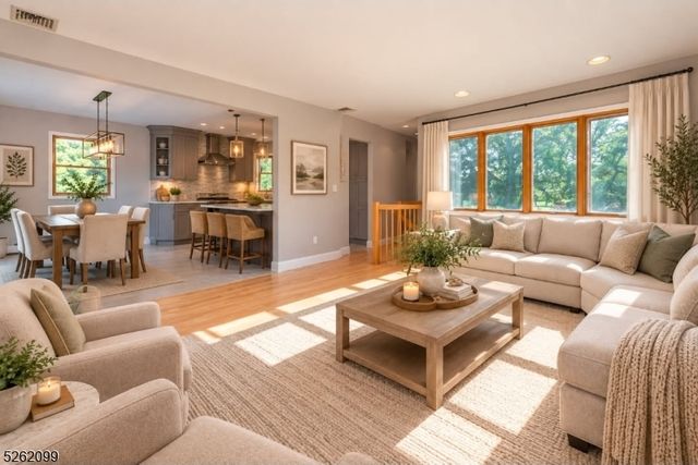 156 Overlook Ave, East Hanover Twp., NJ 07936