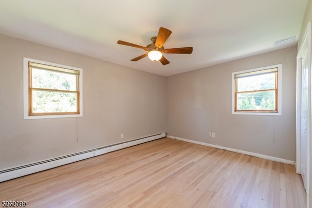 156 Overlook Ave, East Hanover Twp., NJ 07936