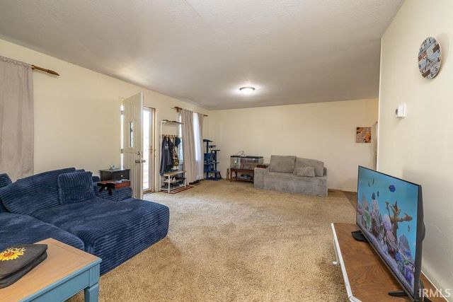 1805 W Wenlock Drive, Marion, IN 46952