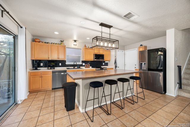 3 Adobe, San Antonio, TX 78239