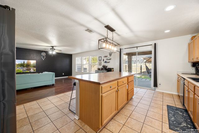 3 Adobe, San Antonio, TX 78239