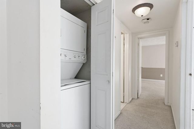 132 LEEDOM WAY, Newtown, PA 18940