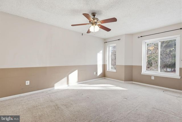 132 LEEDOM WAY, Newtown, PA 18940