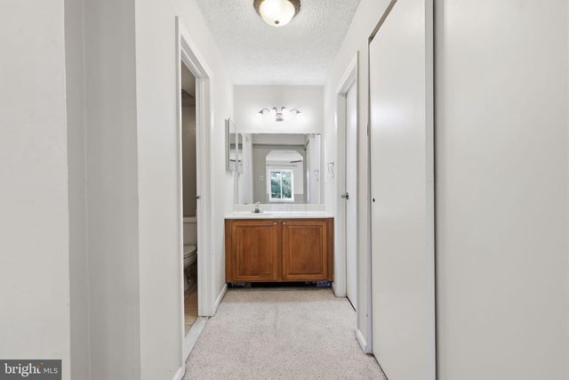 132 LEEDOM WAY, Newtown, PA 18940