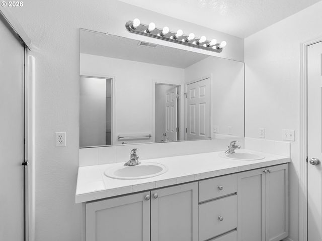 6265 Sw 208TH Ter, Beaverton, OR 97078