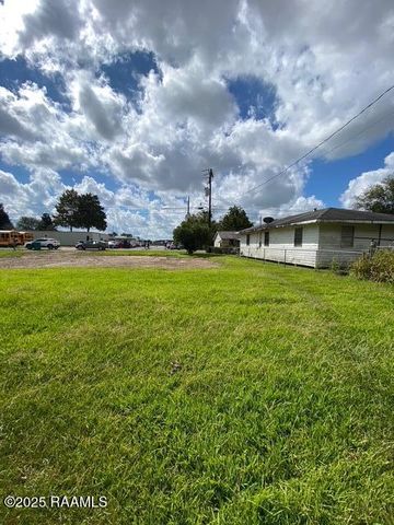 608 A Avenue B, Youngsville, LA 70592