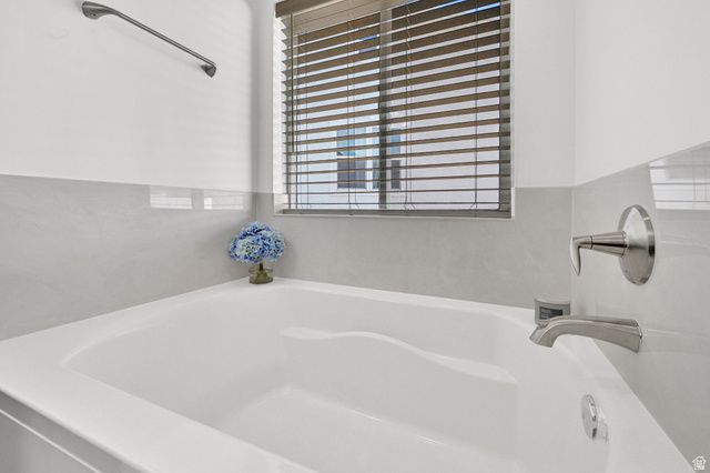 7589 S CASSIELLE LN, West Jordan, UT 84081