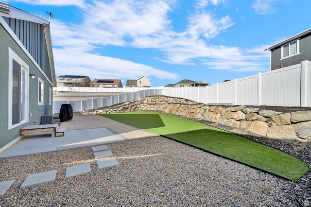 7589 S CASSIELLE LN, West Jordan, UT 84081