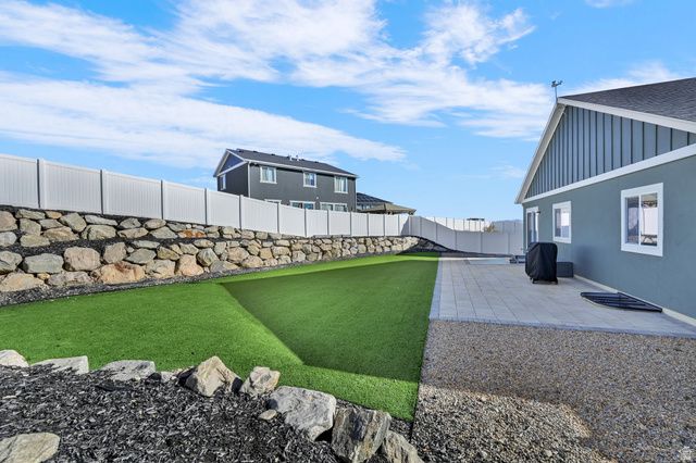 7589 S CASSIELLE LN, West Jordan, UT 84081