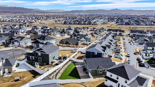 7589 S CASSIELLE LN, West Jordan, UT 84081