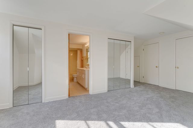 4700 Central Avenue, Western Springs, IL 60558