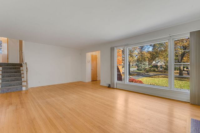 4700 Central Avenue, Western Springs, IL 60558