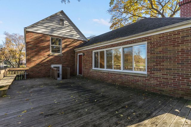 4700 Central Avenue, Western Springs, IL 60558