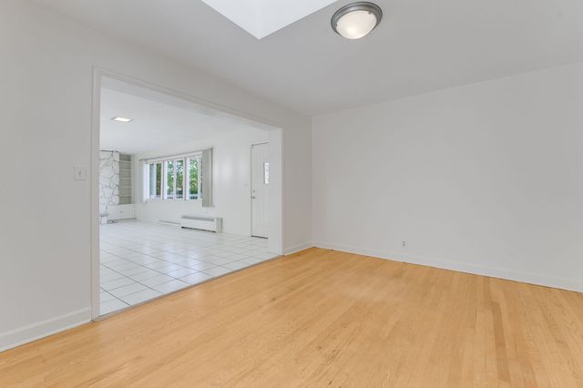 4700 Central Avenue, Western Springs, IL 60558