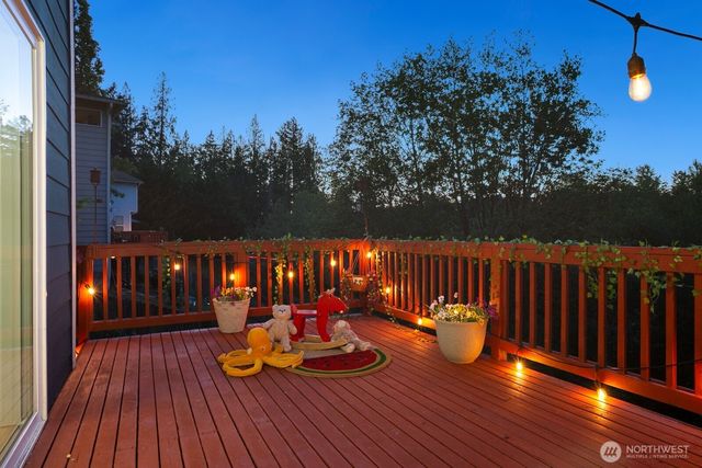 252 245th Place NE, Sammamish, WA 98074