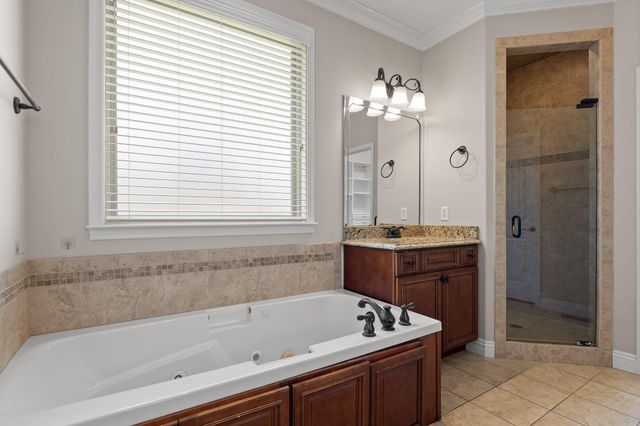 8858 Mckenzie Farm Drive, Ooltewah, TN 37363