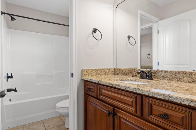 8858 Mckenzie Farm Drive, Ooltewah, TN 37363