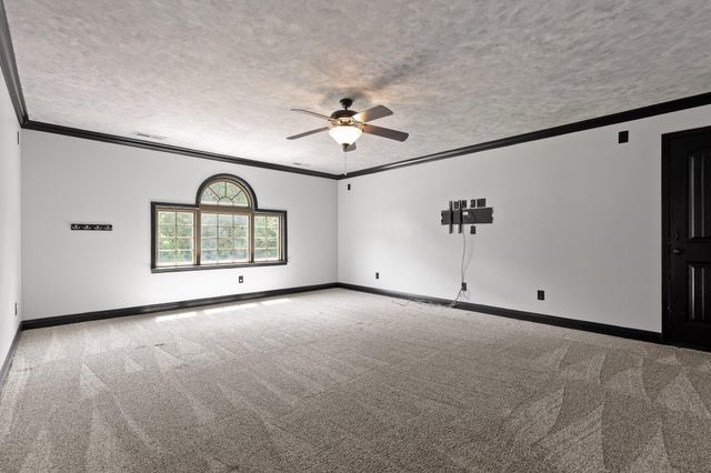8858 Mckenzie Farm Drive, Ooltewah, TN 37363
