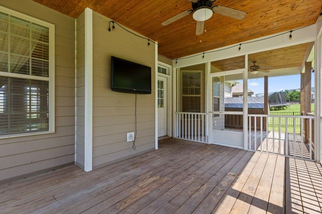 8858 Mckenzie Farm Drive, Ooltewah, TN 37363