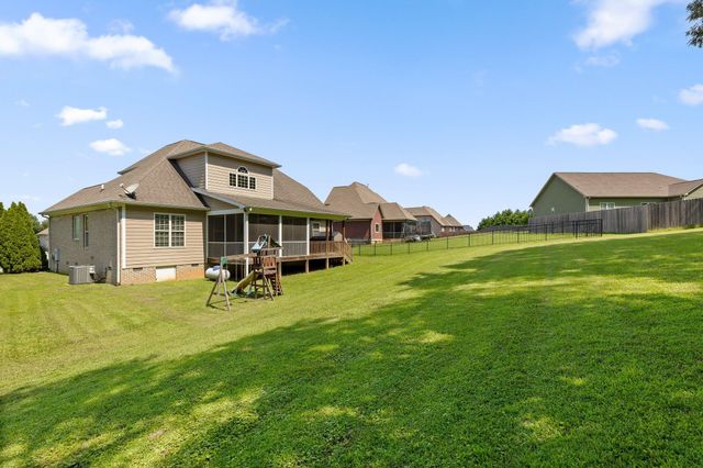 8858 Mckenzie Farm Drive, Ooltewah, TN 37363