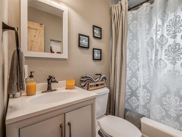 8816 NE 17th Street, Midwest City, OK 73141