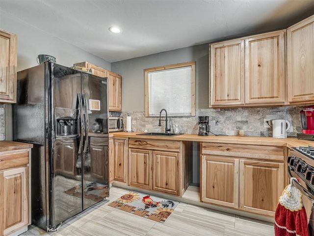 8816 NE 17th Street, Midwest City, OK 73141