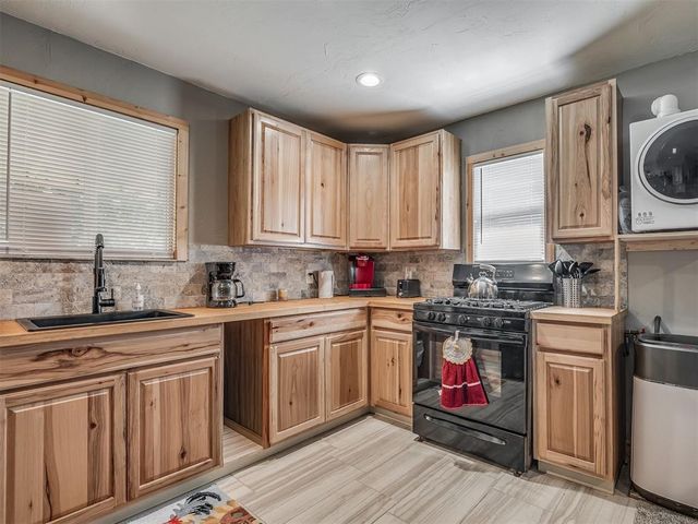 8816 NE 17th Street, Midwest City, OK 73141