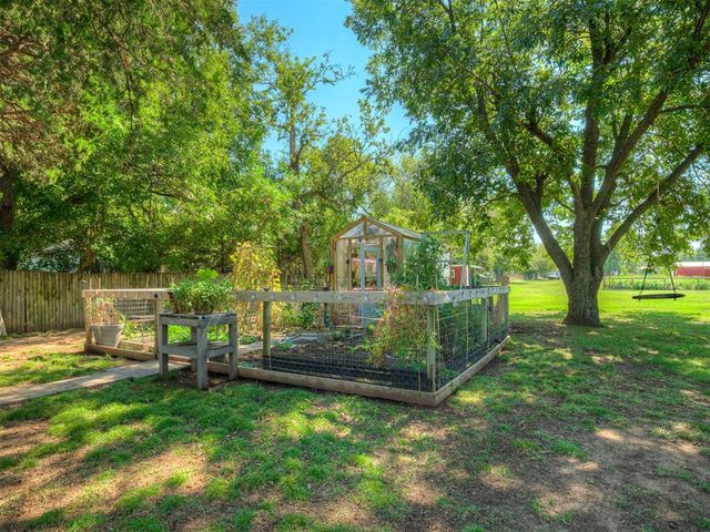 8816 NE 17th Street, Midwest City, OK 73141