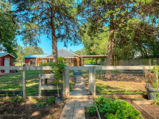 8816 NE 17th Street, Midwest City, OK 73141