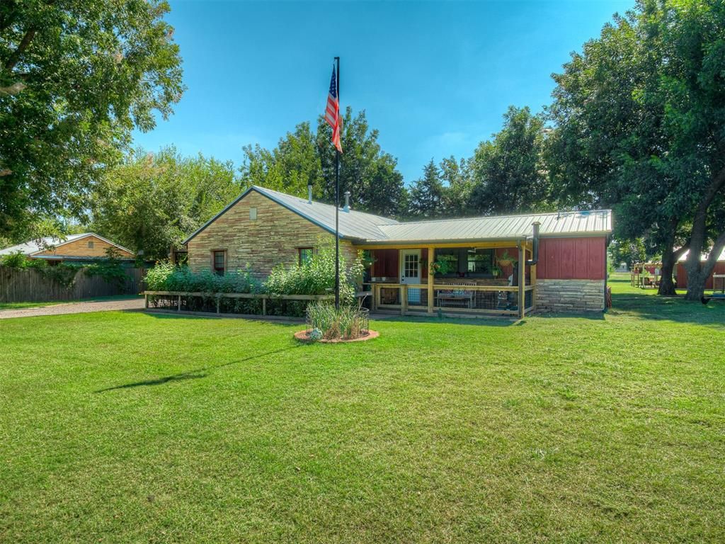 8816 NE 17th Street, Midwest City, OK 73141