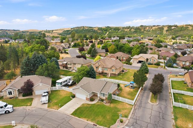 7473 S SHAY LN, South Weber, UT 84405