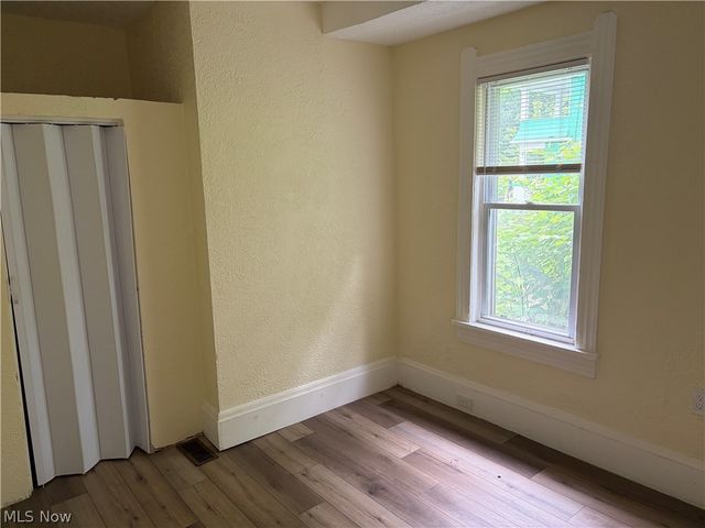 2100 W 95th Street, Cleveland, OH 44102