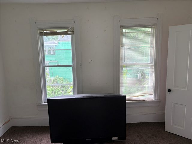 2100 W 95th Street, Cleveland, OH 44102
