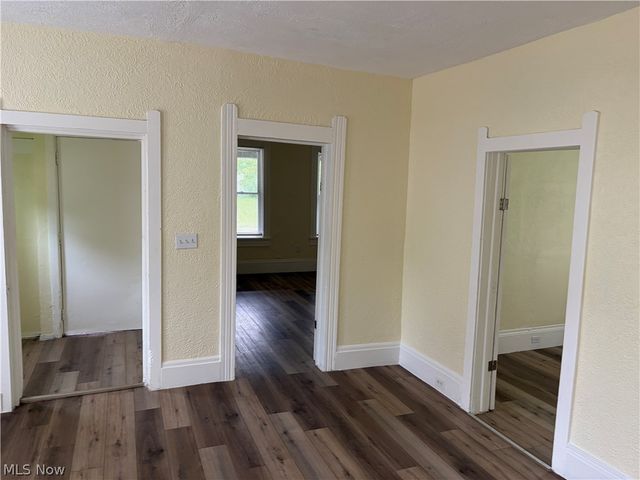 2100 W 95th Street, Cleveland, OH 44102