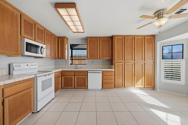 7713 McConnel, Citrus Heights, CA 95610