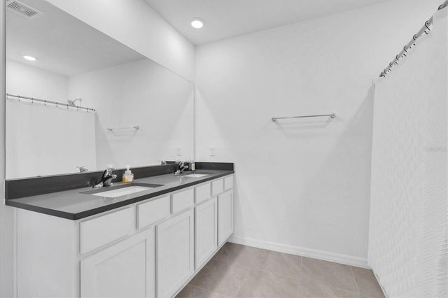 5943 WANDERING WILLOW DRIVE, Wesley Chapel, FL 33545