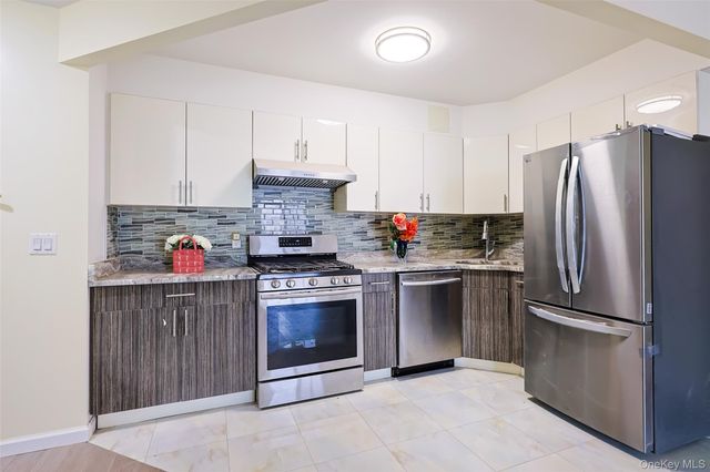 138-12 Northern Boulevard N 7F, Flushing, NY 11354