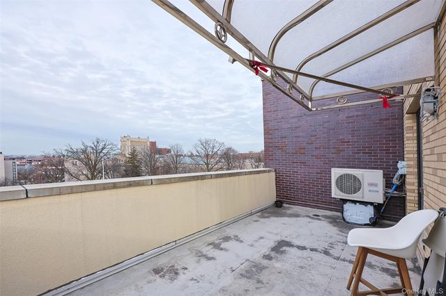 138-12 Northern Boulevard N 7F, Flushing, NY 11354