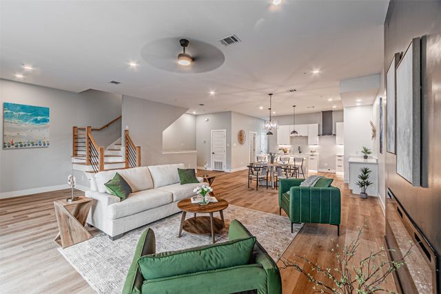 2376 Longhorn Street C, Dallas, TX 75228