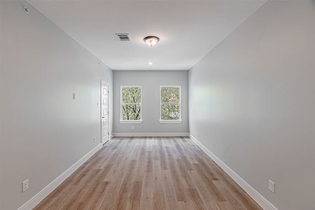 2376 Longhorn Street C, Dallas, TX 75228