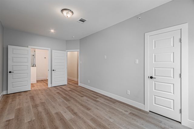 2376 Longhorn Street C, Dallas, TX 75228